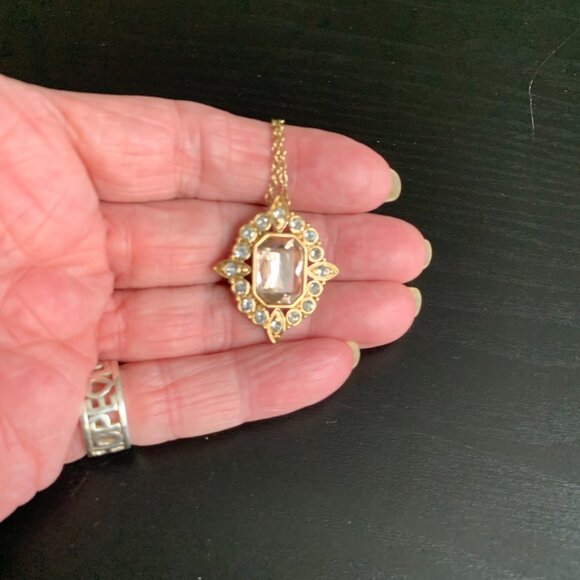 Avon "Blushing" Necklace & Earrings Set (NWOT) - Picture 4 of 8